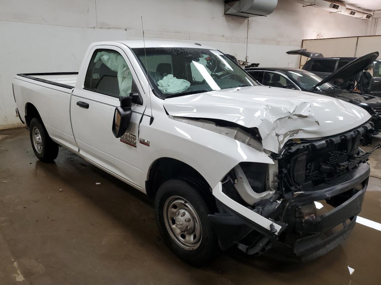 2017 RAM 2500 VIN 3C6LR4AT2HG667153 Copart auction photo, front end / minor dent/scratches damage thumbnail 4