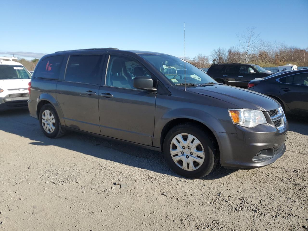 2018 Dodge Caravan VIN 2C4RDGBGXJR245572 Copart auction photo, front end damage thumbnail 4