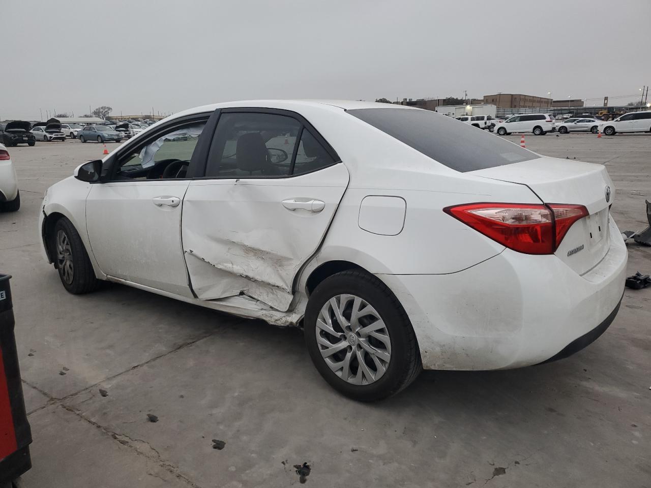 2018 Toyota Corolla VIN 5YFBURHE5JP754830 Copart auction photo, side damage thumbnail 2