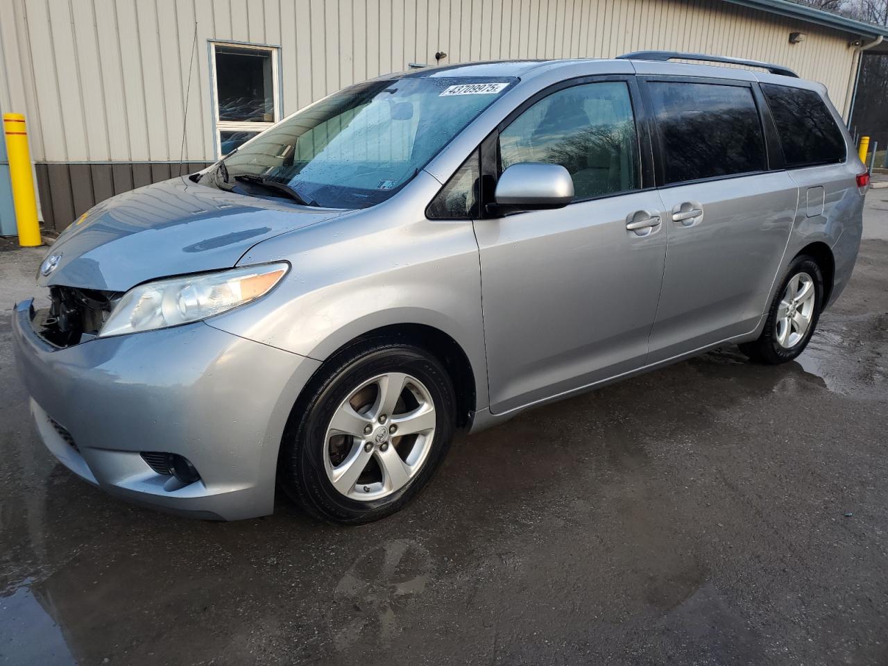 2013 Toyota Sienna VIN 5TDKK3DC2DS323087