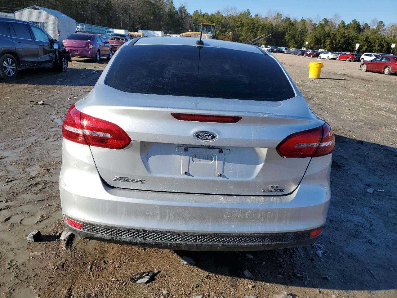 2016 Ford Focus VIN 1FADP3F2XGL399943 Copart auction photo, front end / side damage thumbnail 6