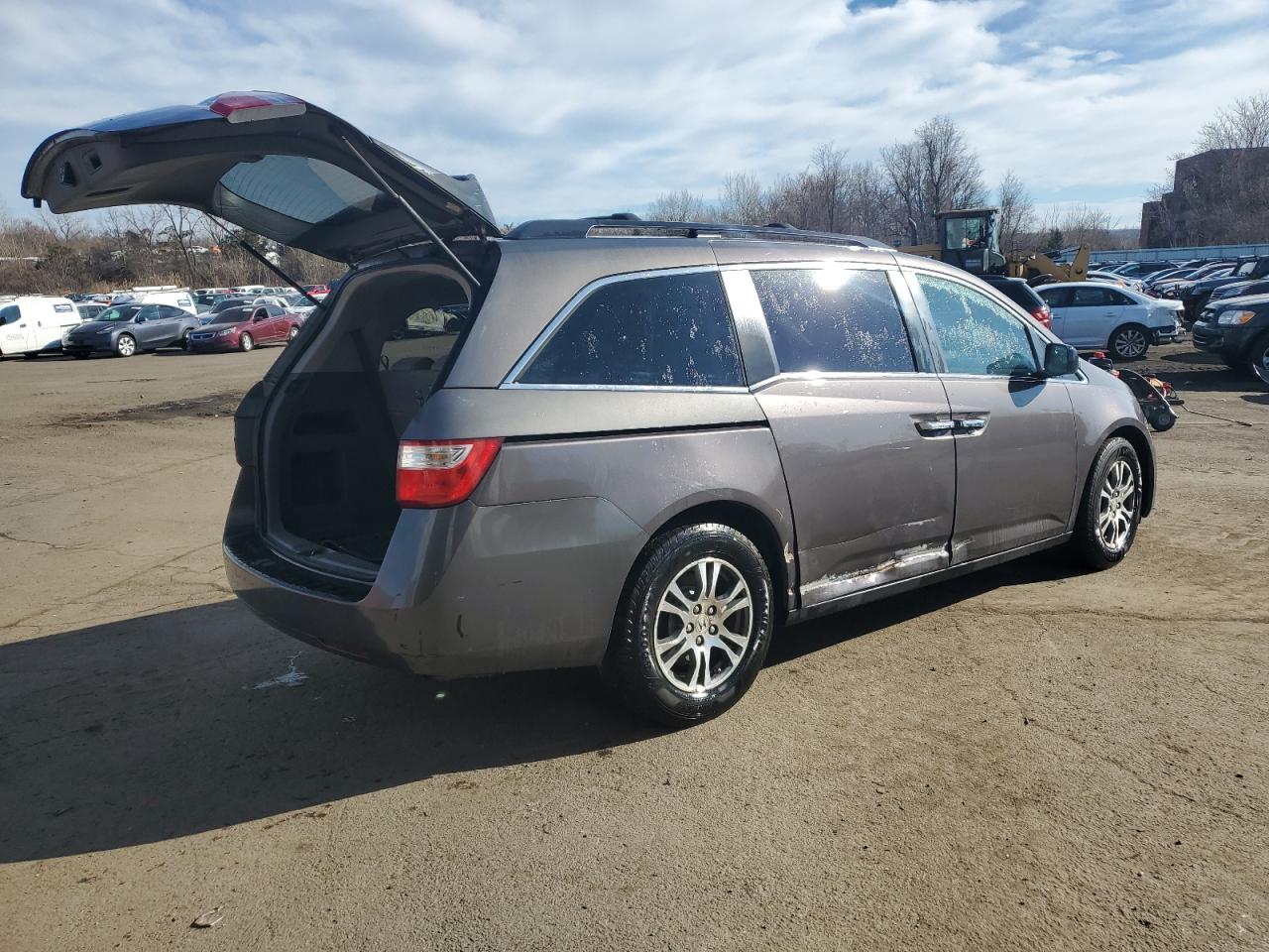 2013 Honda Odyssey VIN 5FNRL5H43DB019362 Copart auction photo, side damage thumbnail 3