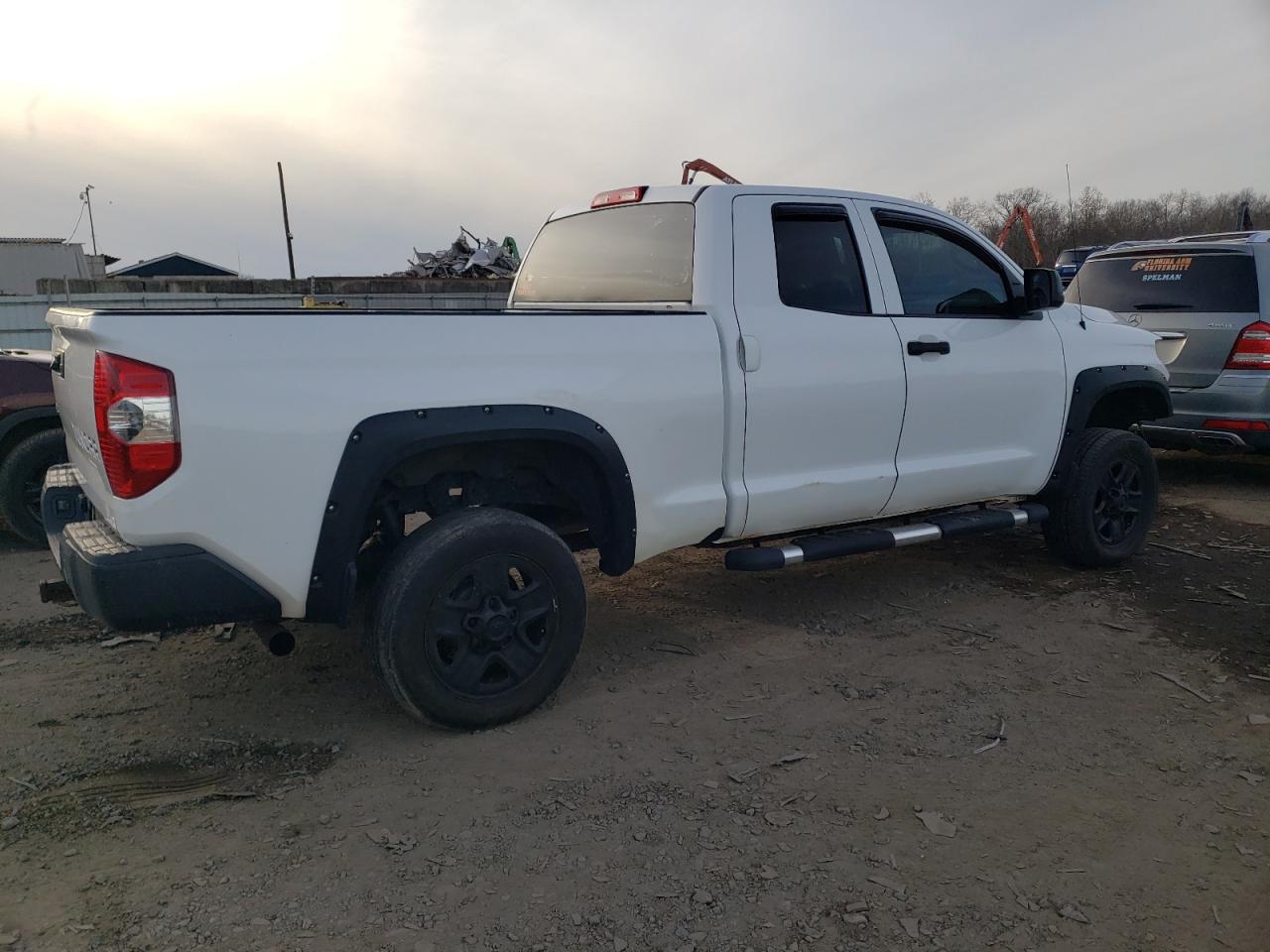 2014 Toyota Tundra VIN 5TFUM5F19EX058660 Copart auction photo, front end damage thumbnail 3