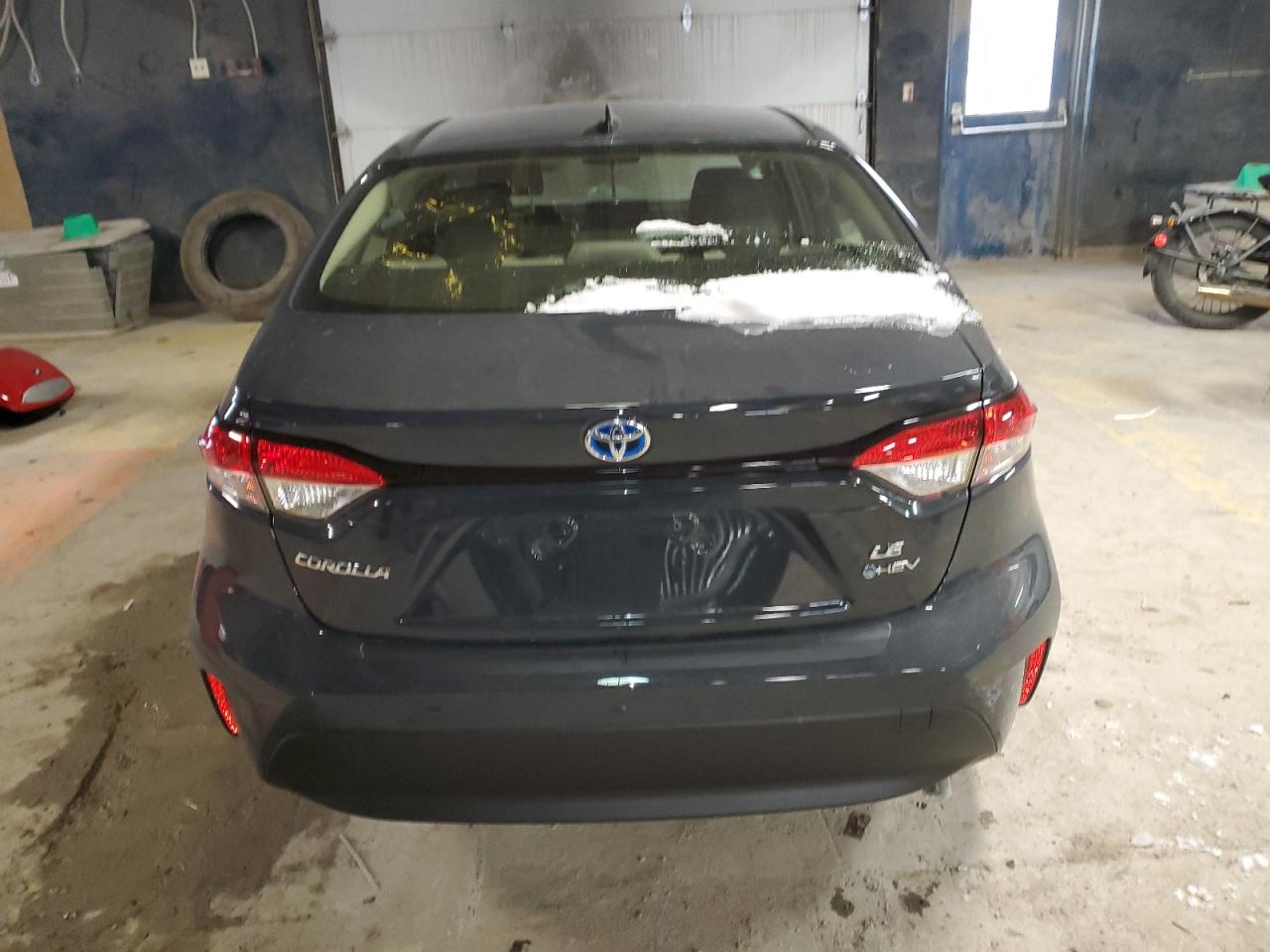2025 Toyota Corolla VIN JTDBCMFE3S3077831 Copart auction photo, front end / minor dent/scratches damage thumbnail 6