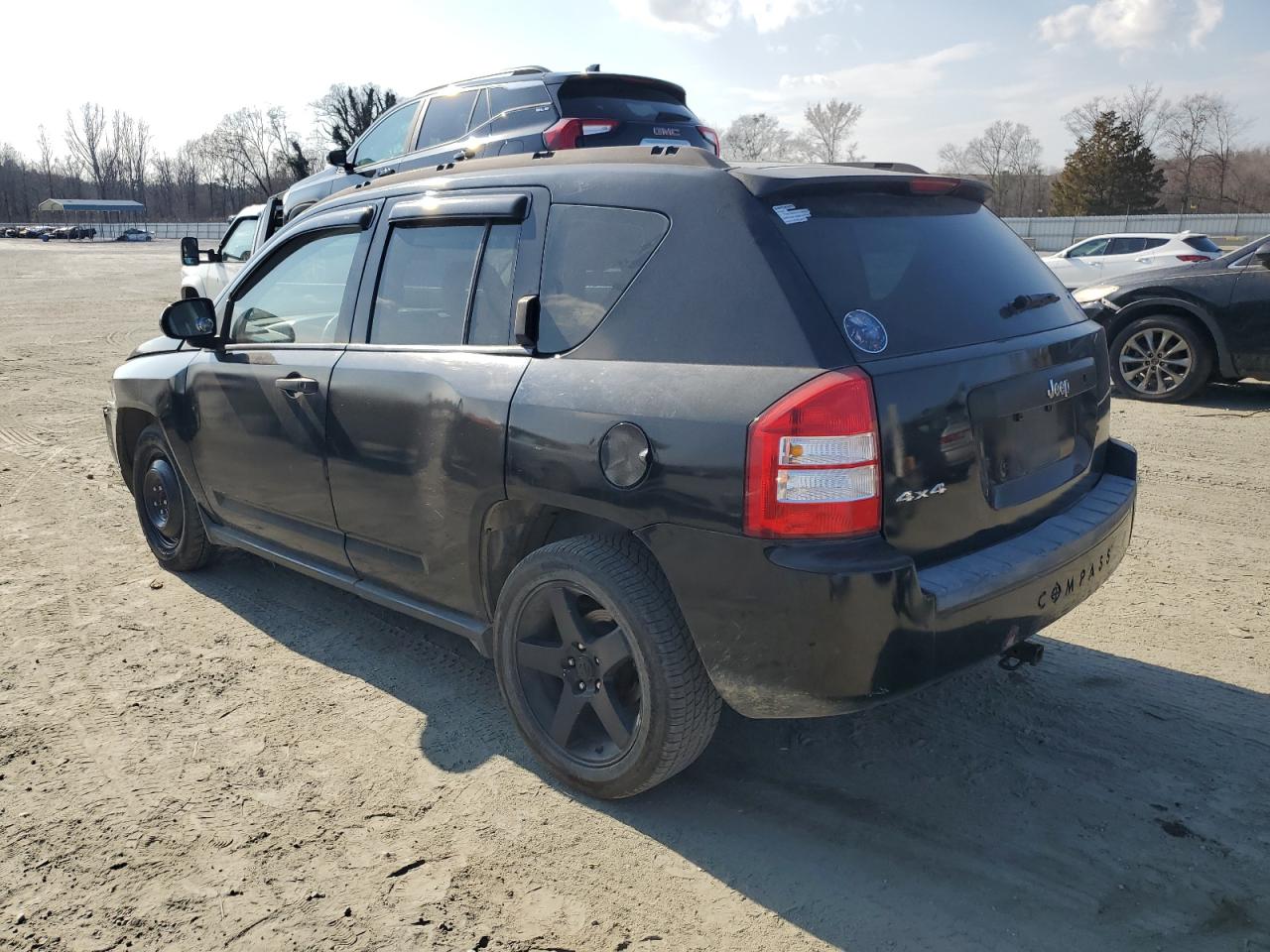 2007 Jeep Compass VIN 1J8FF47W07D217117 Copart auction photo, side damage thumbnail 2