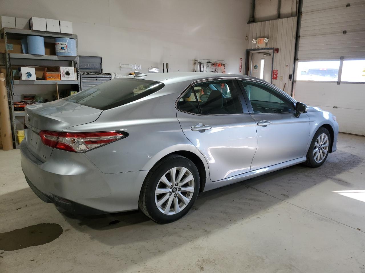 2019 Toyota Camry VIN 4T1B11HK4KU824995 Copart auction photo, front end / side damage thumbnail 3