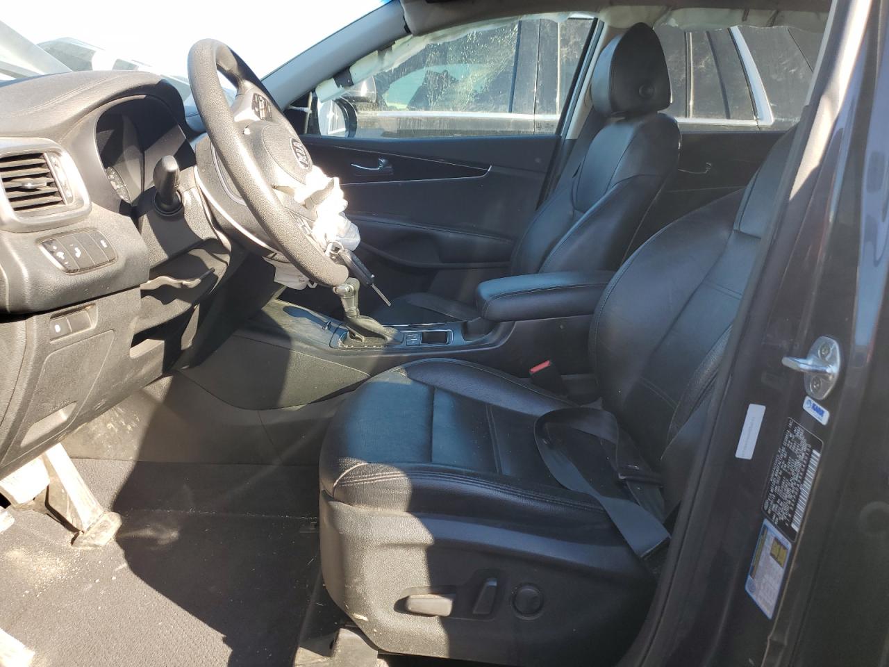 2019 KIA Sorento VIN 5XYPGDA59KG480130 Copart auction photo, front end / side damage thumbnail 7