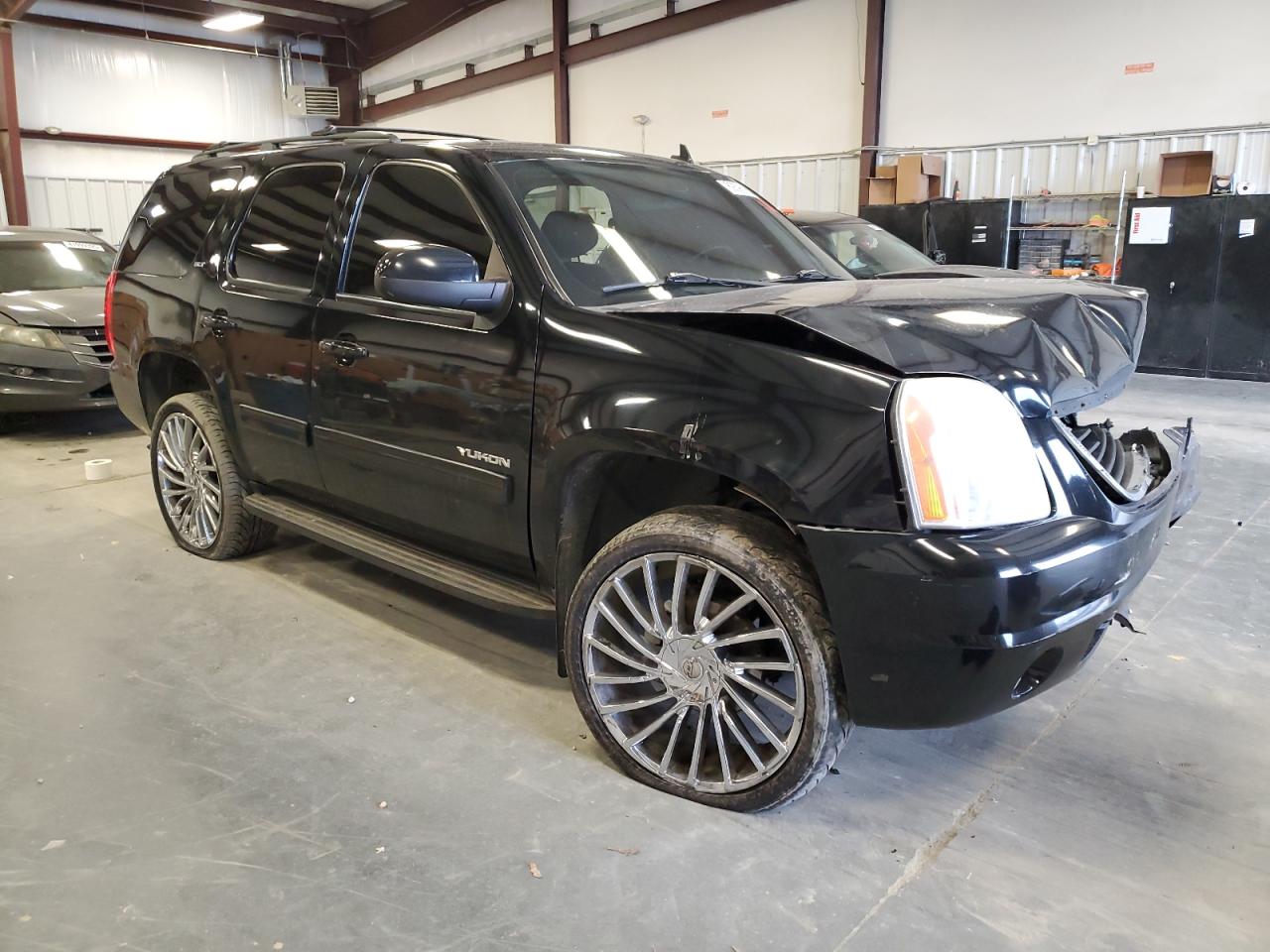 2011 GMC Yukon VIN 1GKS2CE05BR139136 Copart auction photo, front end damage thumbnail 4
