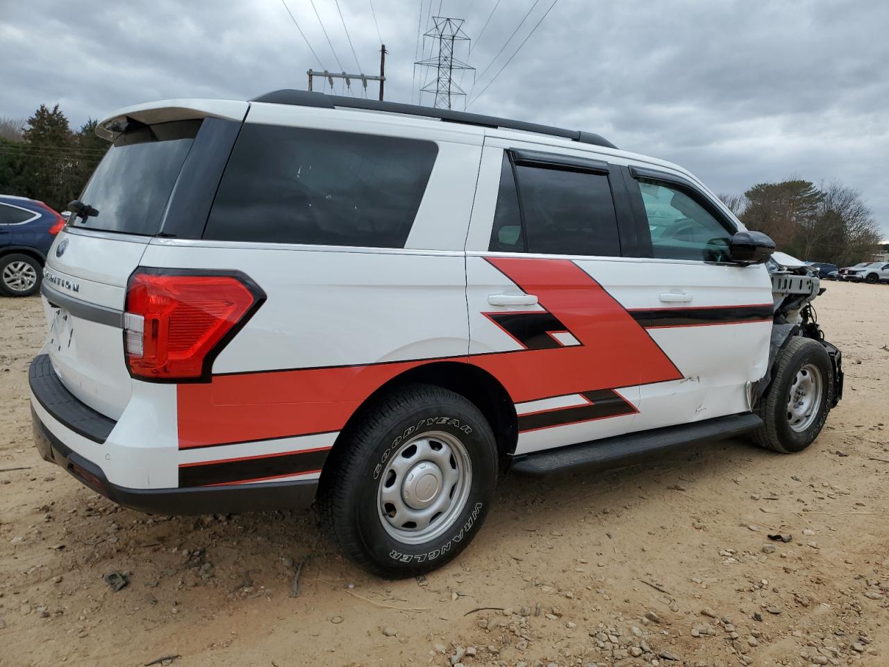 2023 Ford Expedition VIN 1FMJU1G8XPEA30478 Copart auction photo, front end / side damage thumbnail 3