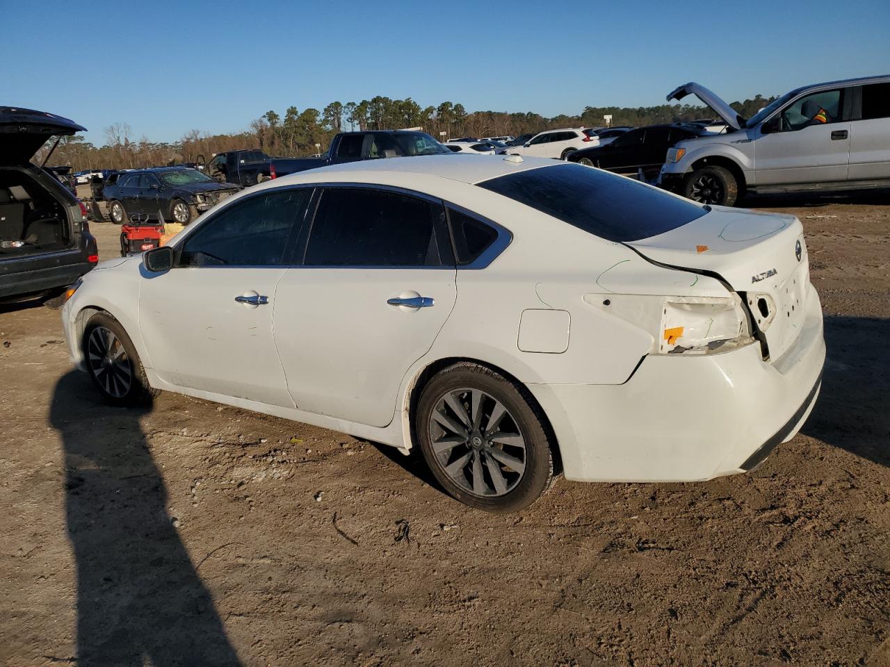 2018 Nissan Altima VIN 1N4AL3AP4JC175205 Copart auction photo, all over / rear end damage thumbnail 2