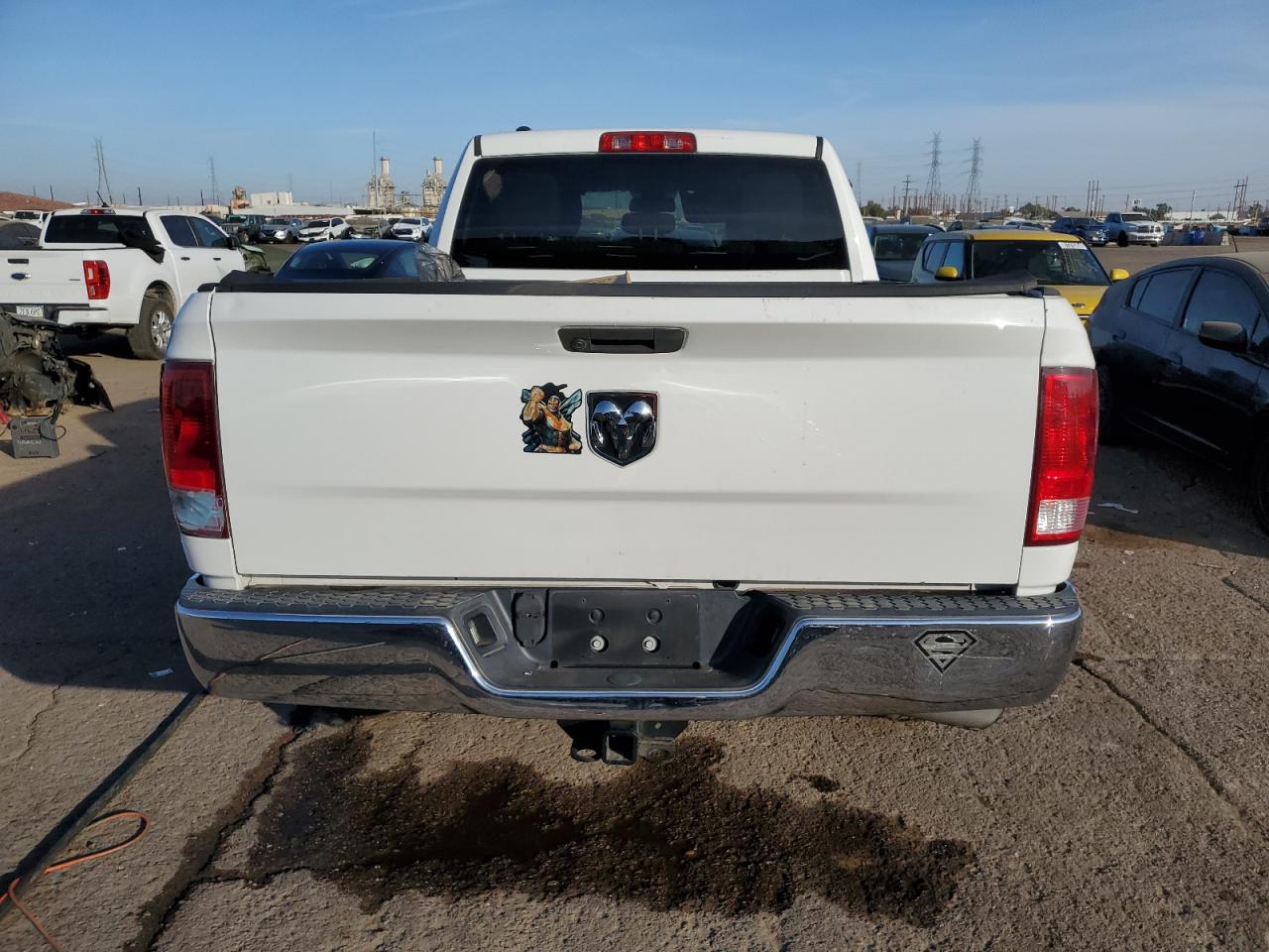 2019 RAM 1500 VIN 1C6RR6FG0KS671882 Copart auction photo, side / mechanical damage thumbnail 6