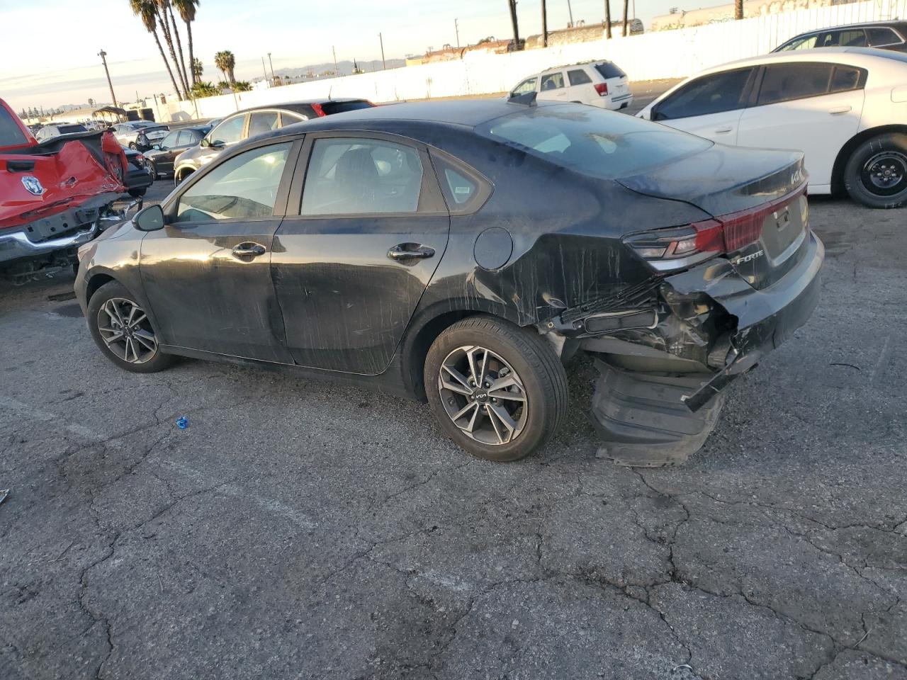 2024 KIA Forte VIN 3KPF24AD4RE741933 Copart auction photo, rear end / minor dent/scratches damage thumbnail 2