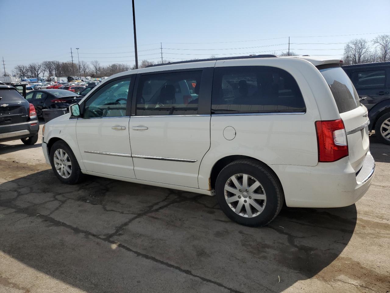 2013 Chrysler Town & Country VIN 2C4RC1BG4DR683105 Copart auction photo, front end / side damage thumbnail 2