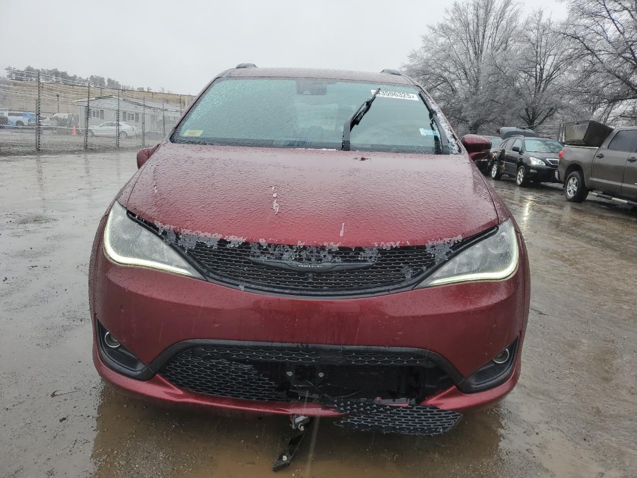 2019 Chrysler Pacifica VIN 2C4RC1GG1KR698571 Copart auction photo, undercarriage / minor dent/scratches damage thumbnail 5