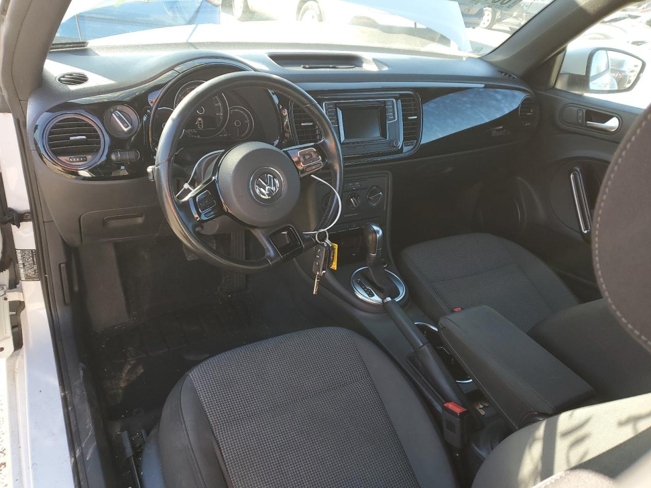 2019 Volkswagen Beetle VIN 3VWFD7AT1KM709999 Copart auction photo, front end damage thumbnail 8