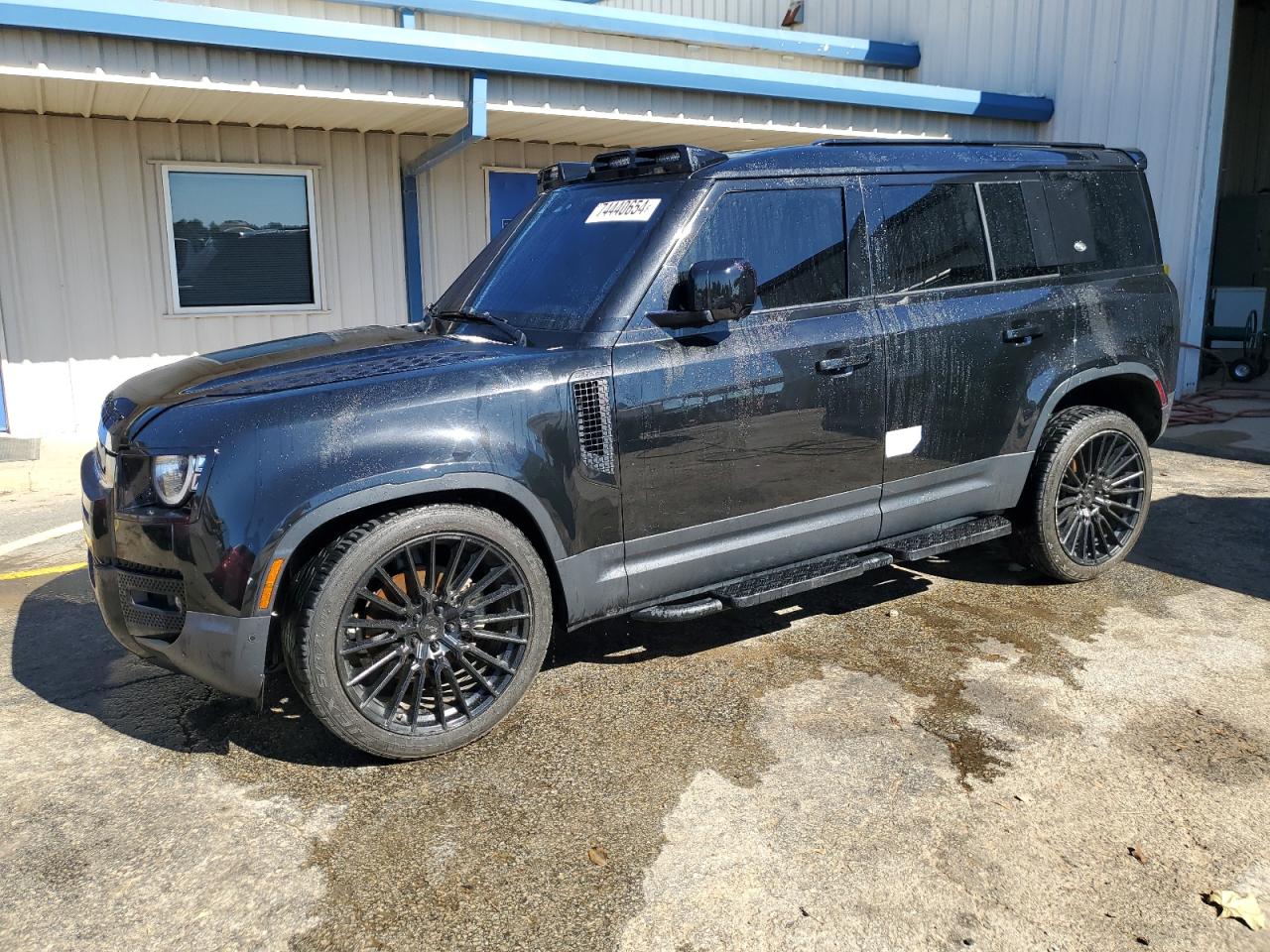 2020 Land Rover Defender VIN SALEJEEX4L2021585
