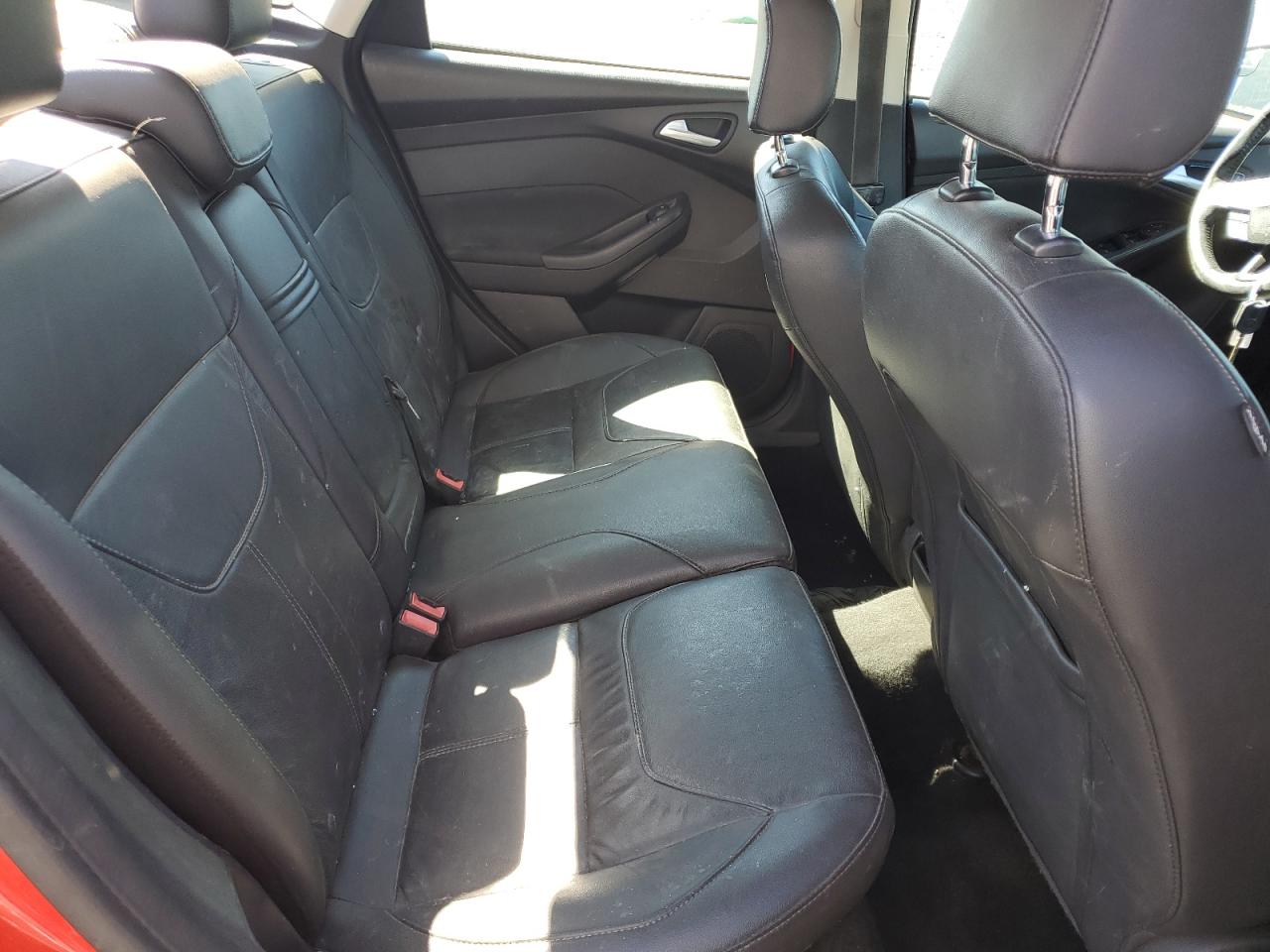 2016 Ford Focus VIN 1FADP3F22GL222741 Copart auction photo, rear end damage thumbnail 10