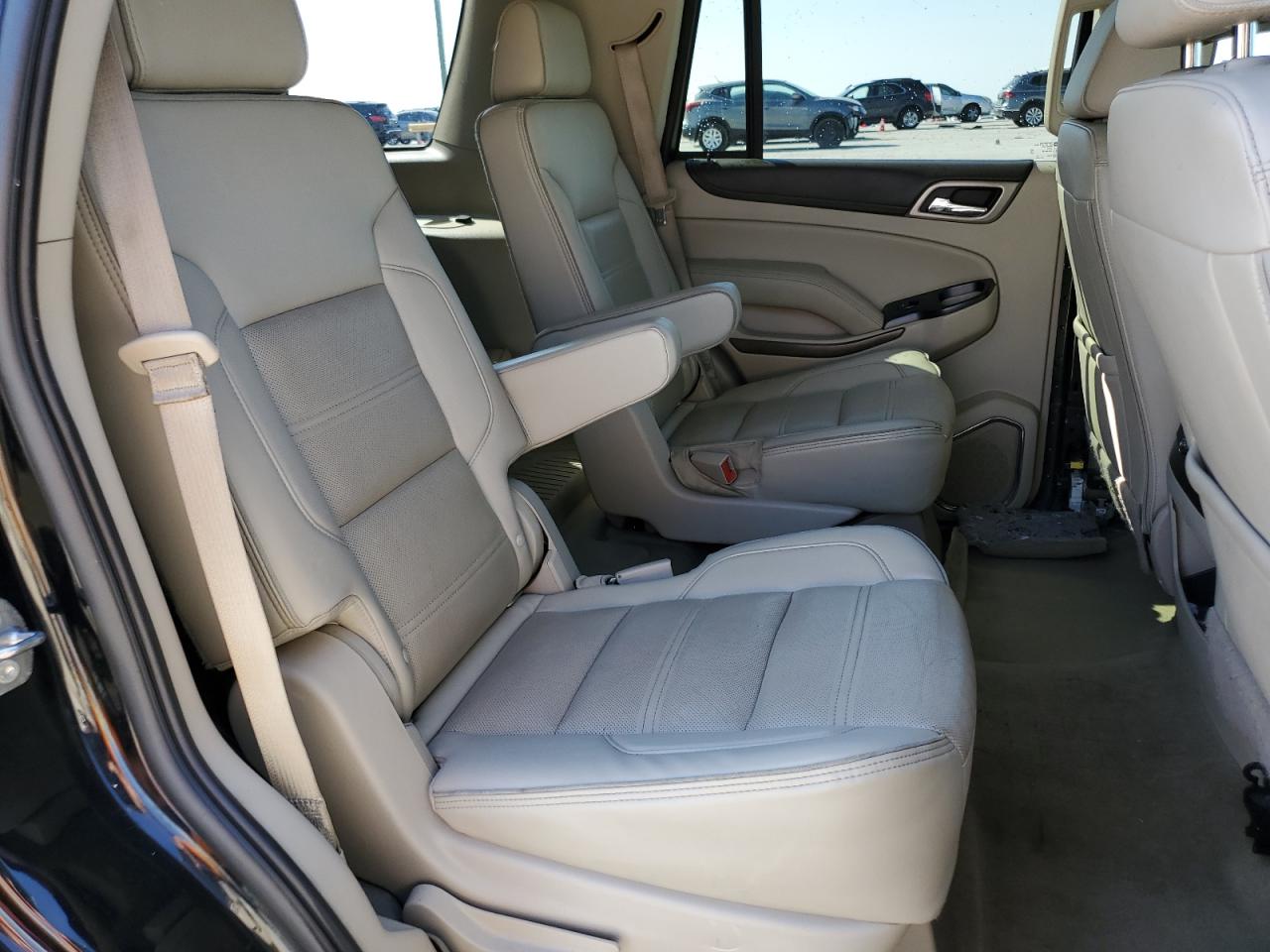2018 GMC Yukon VIN 1GKS2CKJ6JR268742 Copart auction photo, side damage thumbnail 11
