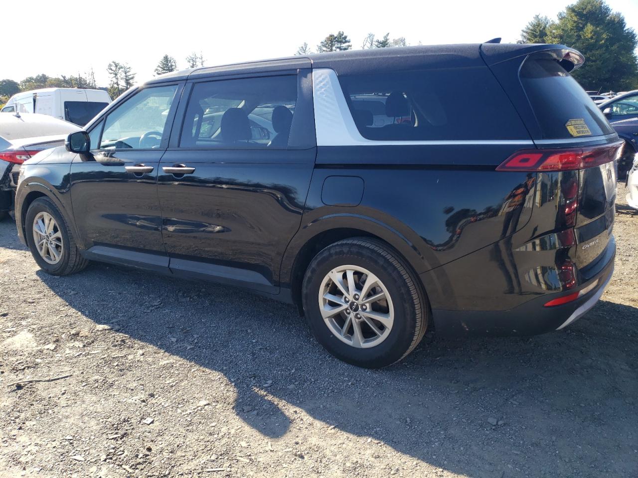 2023 KIA Carnival VIN KNDNB4H32P6237635 Copart auction photo, side / minor dent/scratches damage thumbnail 2