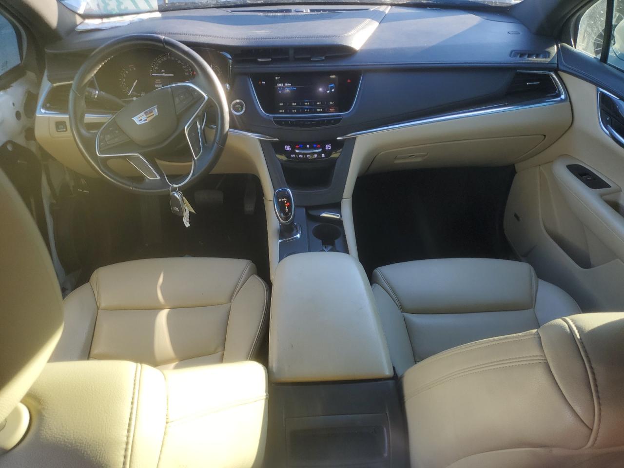2017 Cadillac XT5 VIN 1GYKNARS6HZ326973 Copart auction photo, front end / side damage thumbnail 8