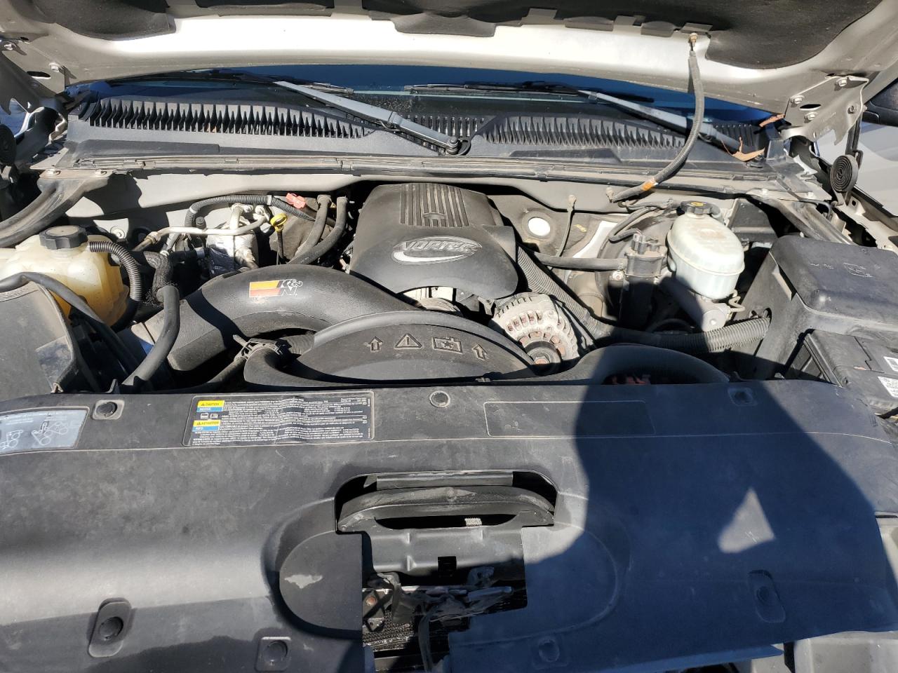 2004 Chevrolet Silverado VIN 2GCEK19T541123760 Copart auction photo, front end damage thumbnail 13
