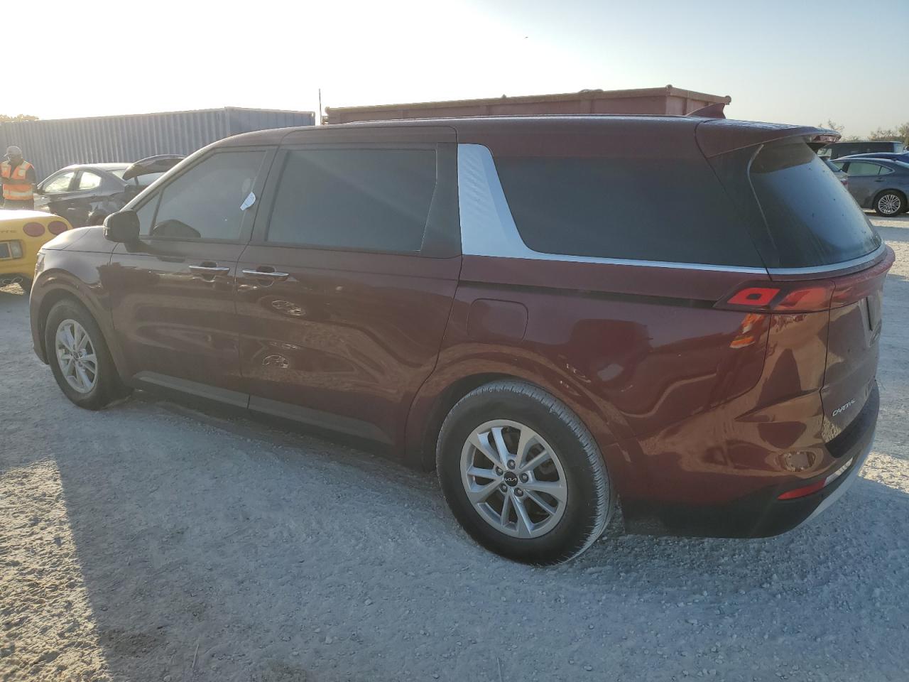 2023 KIA Carnival VIN KNDNB4H3XP6207654 Copart auction photo, water/flood / minor dent/scratches damage thumbnail 2