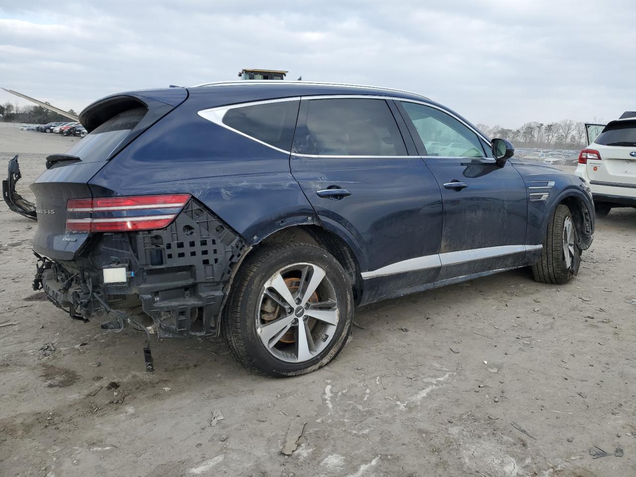 2022 Genesis Gv80 VIN KMUHCESC4NU079619 Copart auction photo, all over damage thumbnail 3