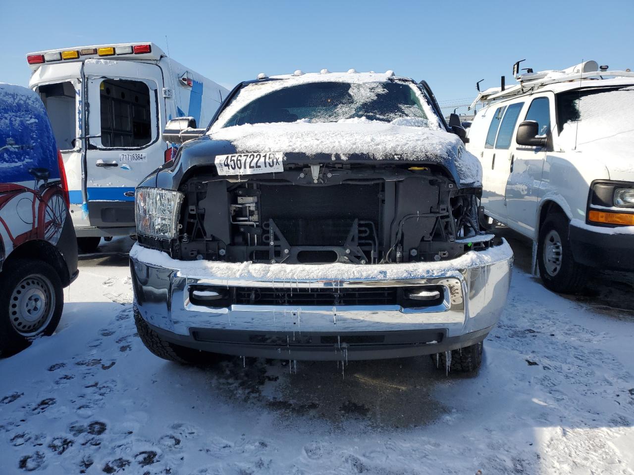 2018 RAM 2500 VIN 3C6UR5CJ3JG135003 Copart auction photo, front end / side damage thumbnail 5