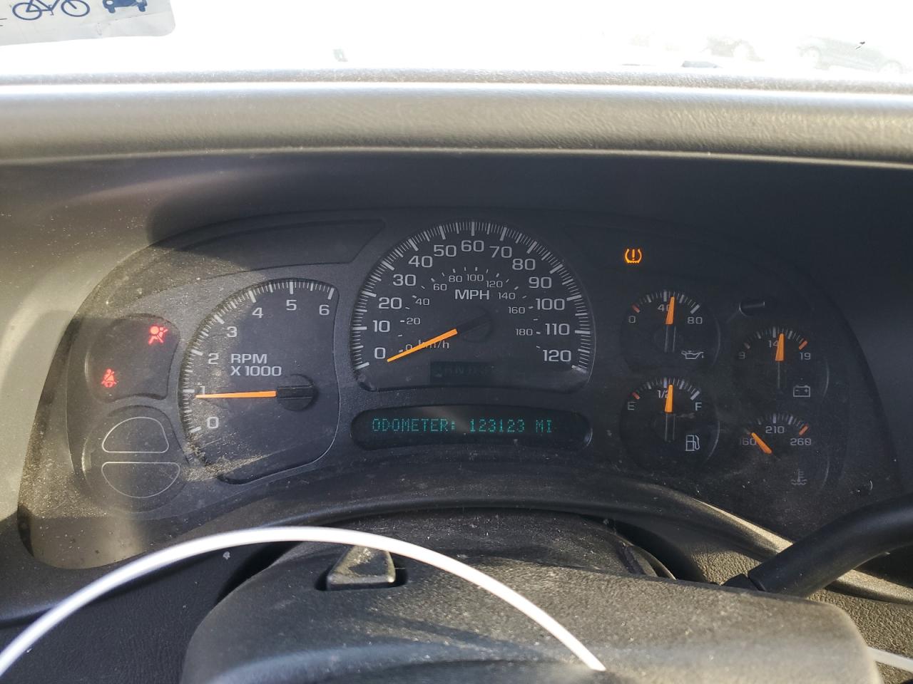 2005 Chevrolet Tahoe VIN 1GNEC13V25J244395 Copart auction photo, side damage thumbnail 9