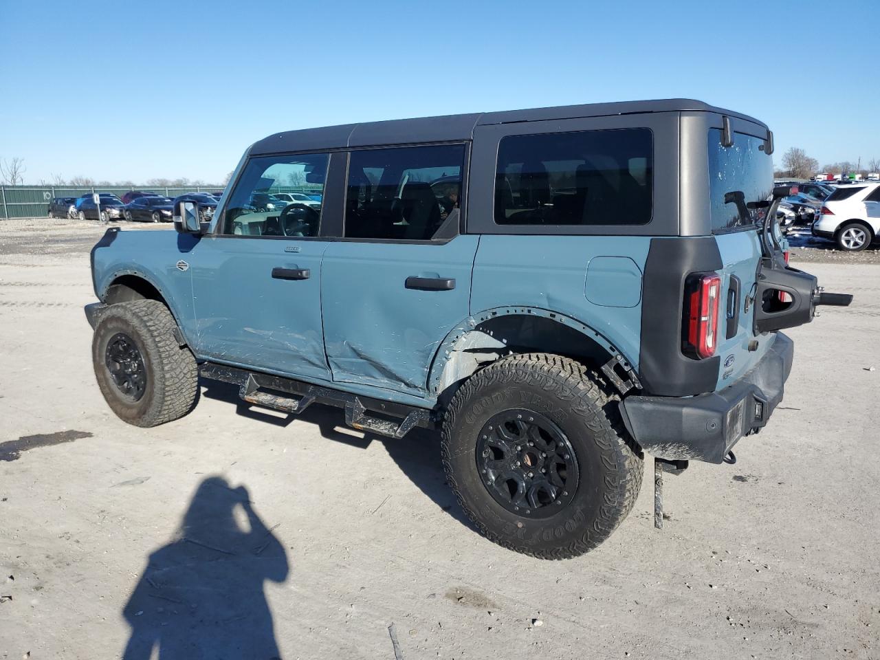 2022 Ford Bronco VIN 1FMEE5DPXNLB41865 Copart auction photo, side damage thumbnail 2