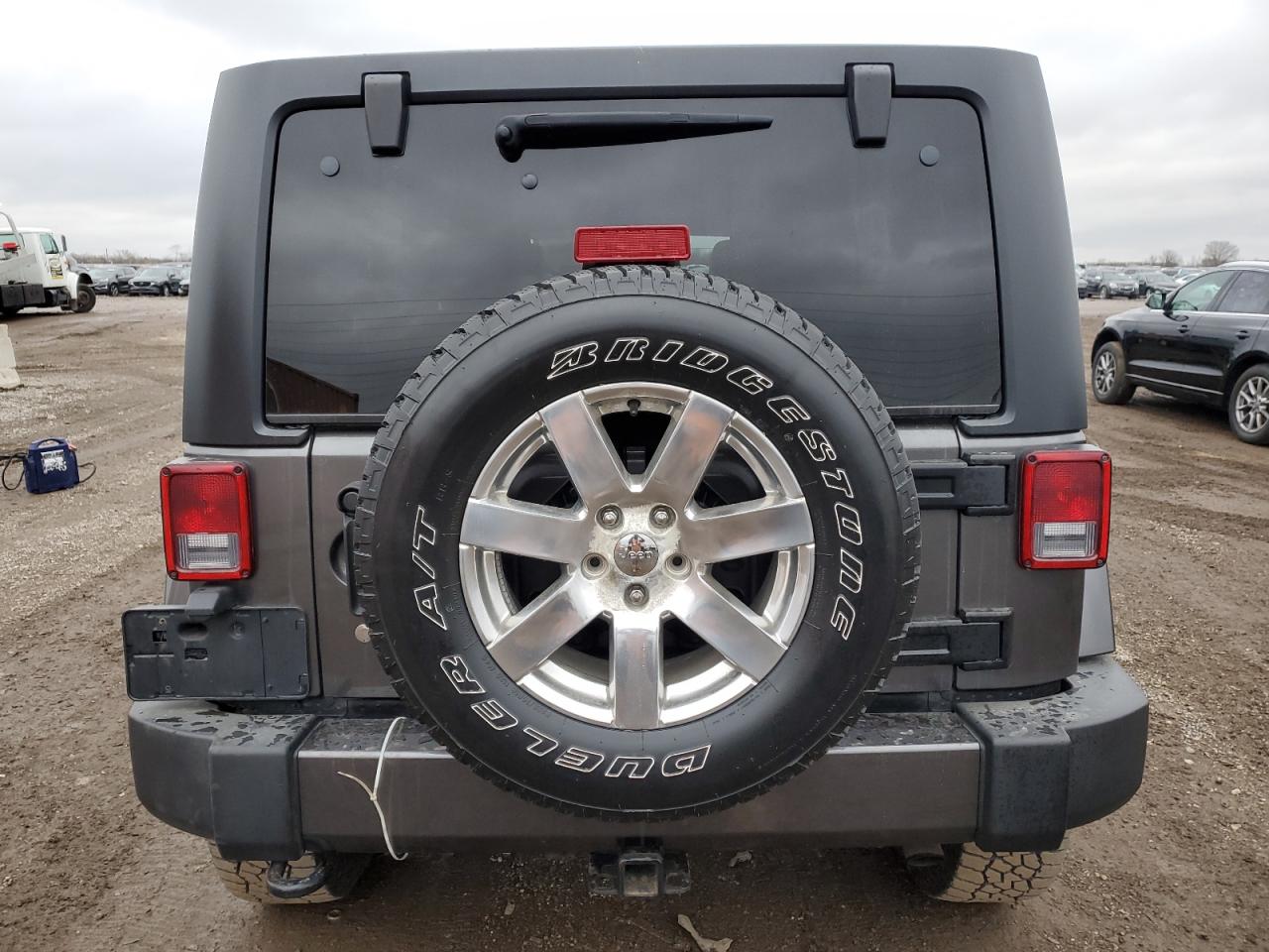 2016 Jeep Wrangler VIN 1C4BJWEG5GL302522 Copart auction photo, front end / mechanical damage thumbnail 6