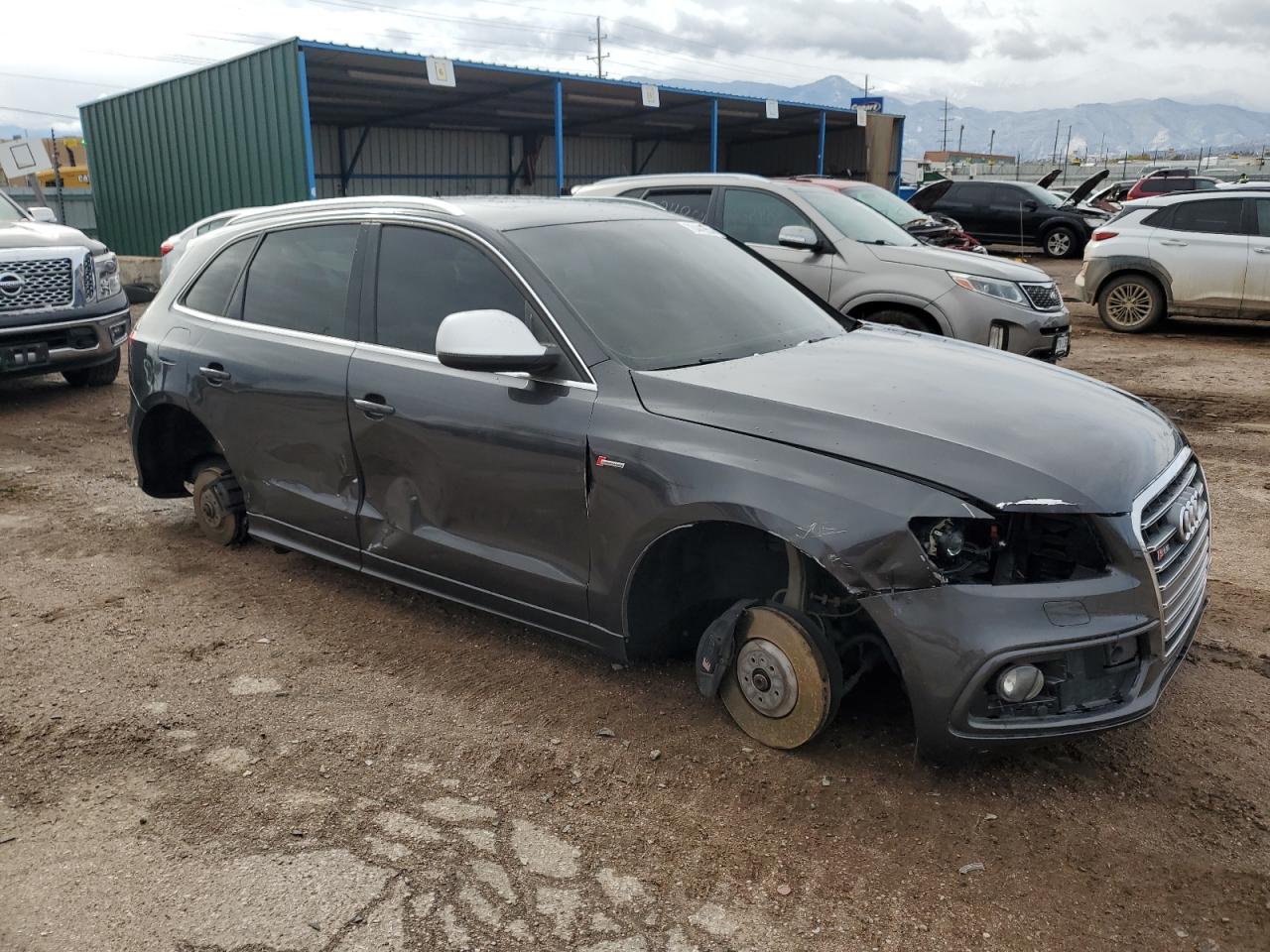 2014 Audi SQ5 VIN WA1VGAFP3EA050558 Copart auction photo, front end / side damage thumbnail 4