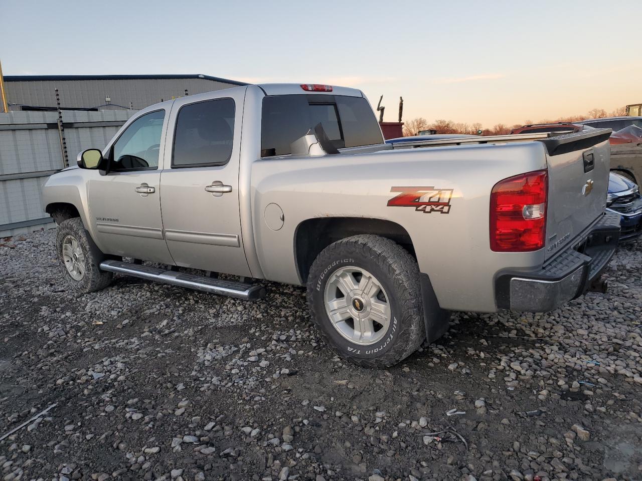 2010 Chevrolet Silverado VIN 3GCRKSE36AG120317 Copart auction photo, front end damage thumbnail 2