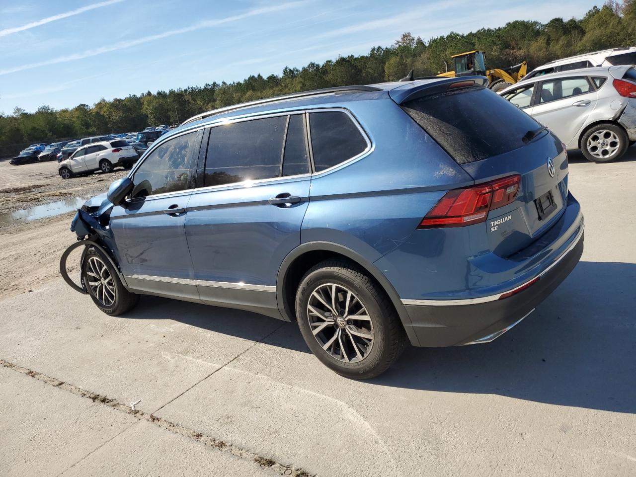 2020 Volkswagen Tiguan VIN 3VV2B7AX9LM092655 Copart auction photo, front end damage thumbnail 2