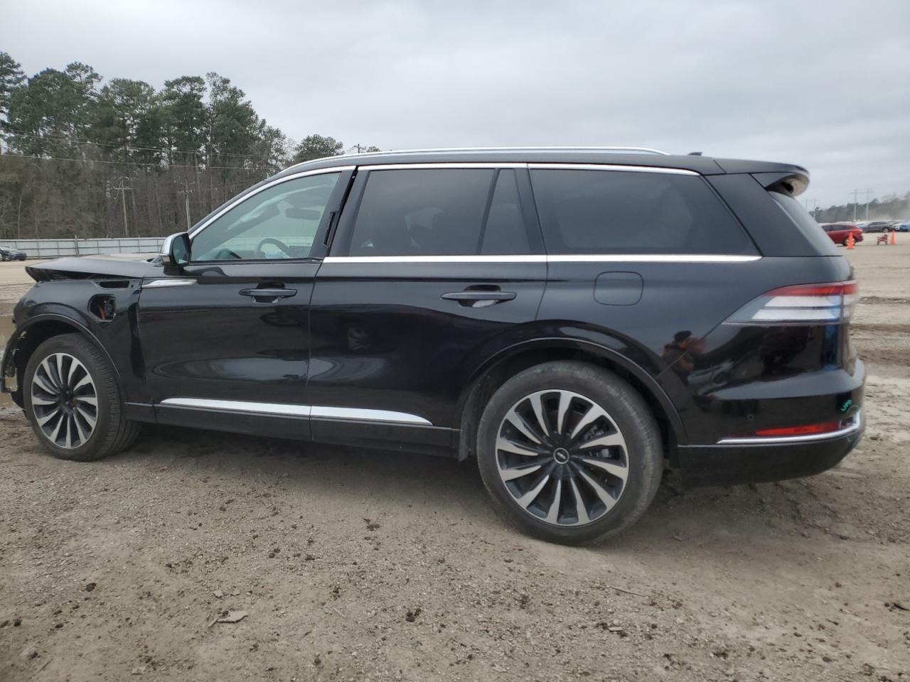 2020 Lincoln Aviator VIN 5LMYJ9YY4LGL26838 Copart auction photo, front end damage thumbnail 2
