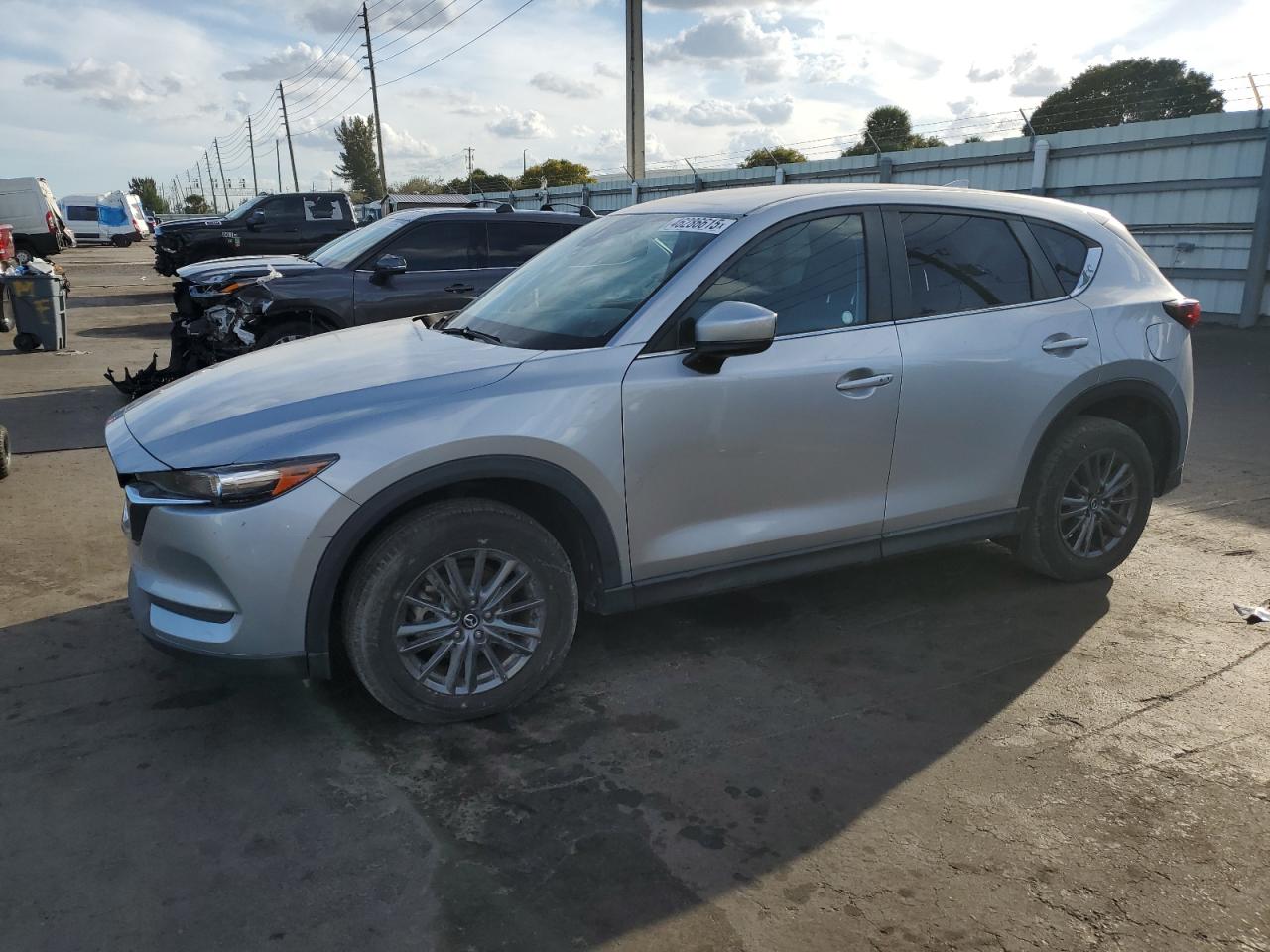 2021 Mazda CX-5 VIN JM3KFACM5M1327402