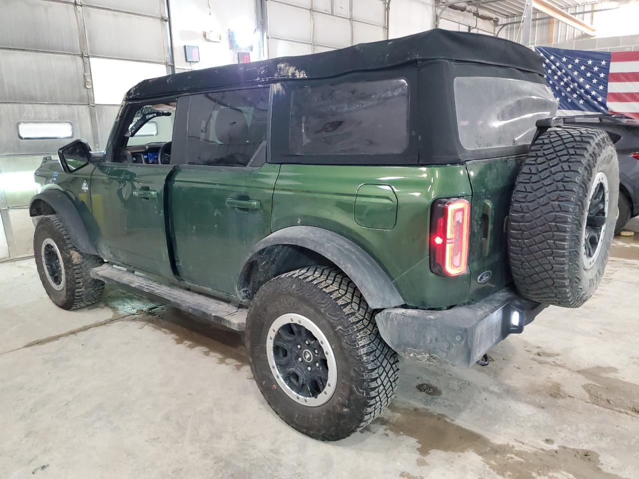 2023 Ford Bronco VIN 1FMEE5DP9PLC10970 Copart auction photo, rollover damage thumbnail 2