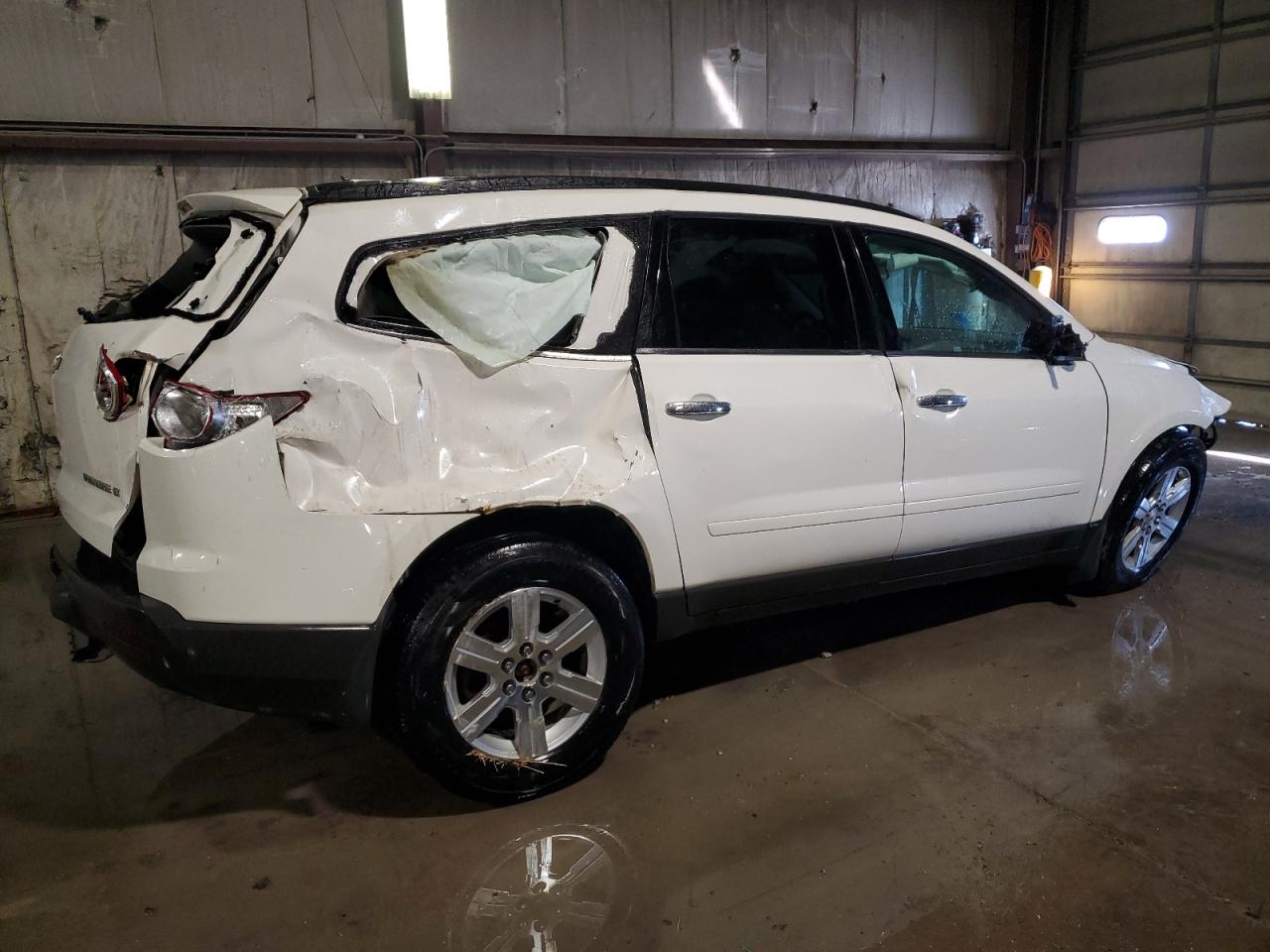 2010 Chevrolet Traverse VIN 1GNLVFED2AJ215413 Copart auction photo, all over / undercarriage damage thumbnail 3