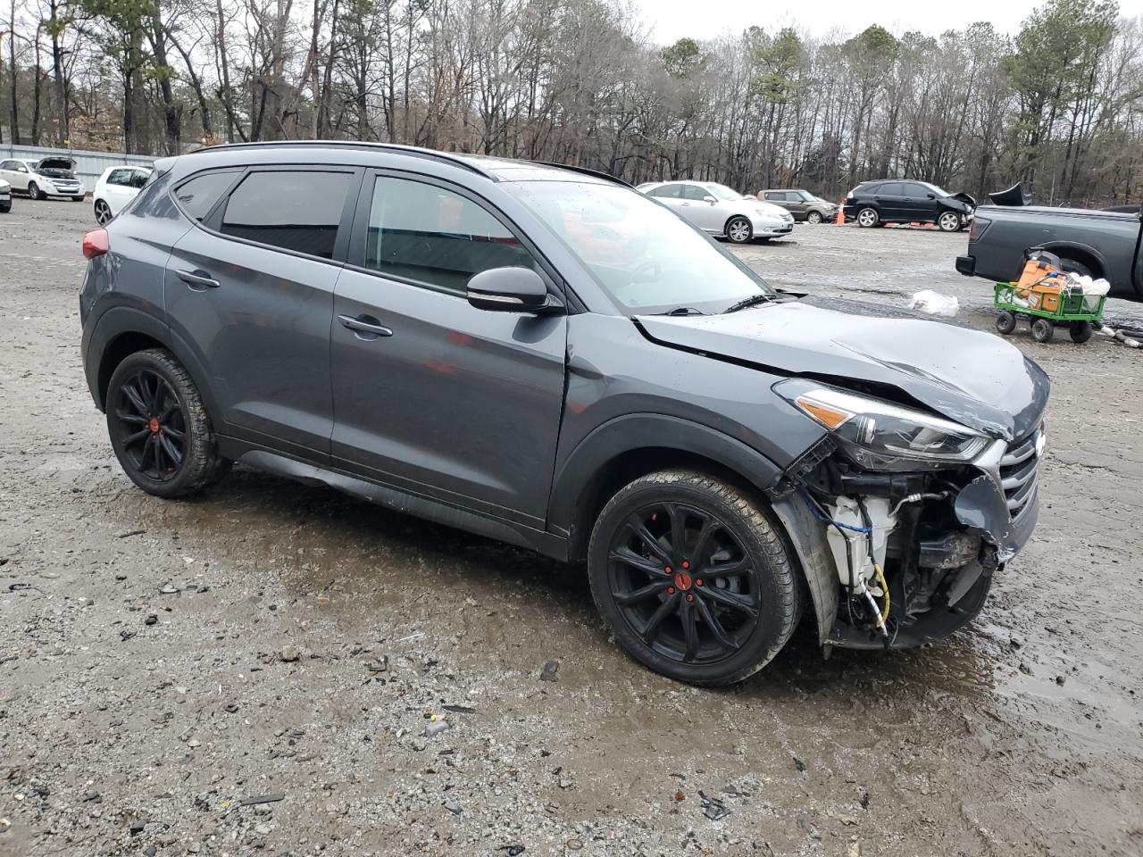 2017 Hyundai Tucson VIN KM8J33A21HU481843 Copart auction photo, front end / side damage thumbnail 4