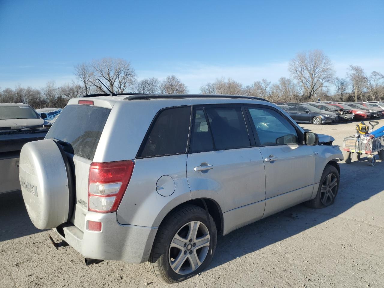 2007 Suzuki Grand Vitara VIN JS3TD947074204511 Copart auction photo, front end / side damage thumbnail 3