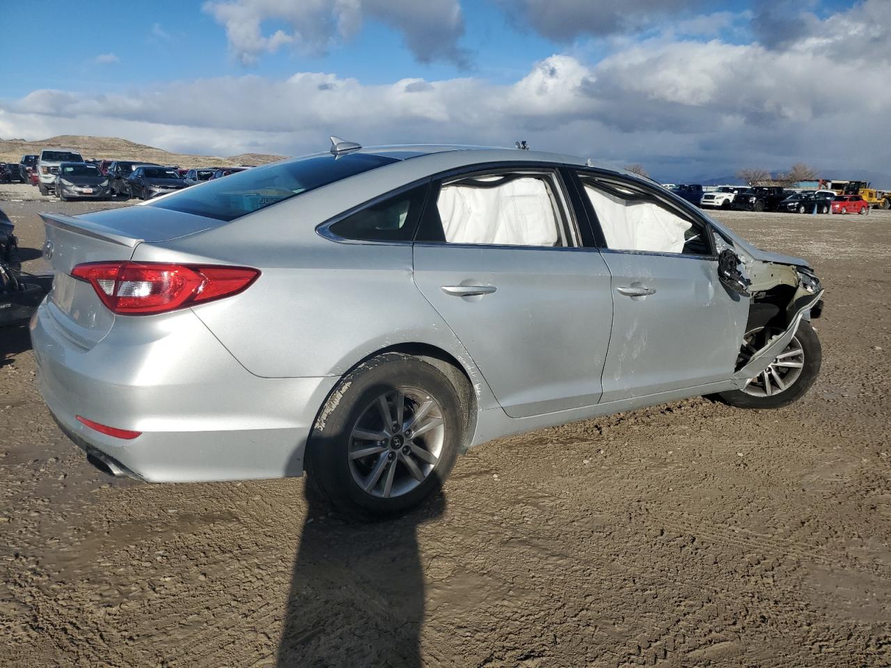 2016 Hyundai Sonata VIN 5NPE24AF8GH302546 Copart auction photo, rollover damage thumbnail 3