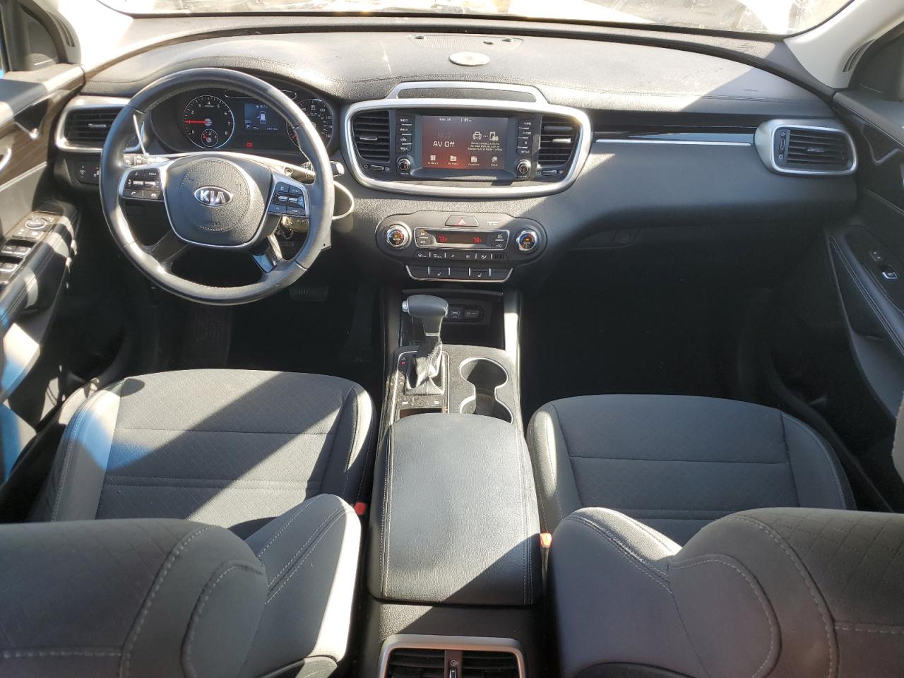 2019 KIA Sorento VIN 5XYPG4A51KG601460 Copart auction photo, front end / stripped damage thumbnail 8