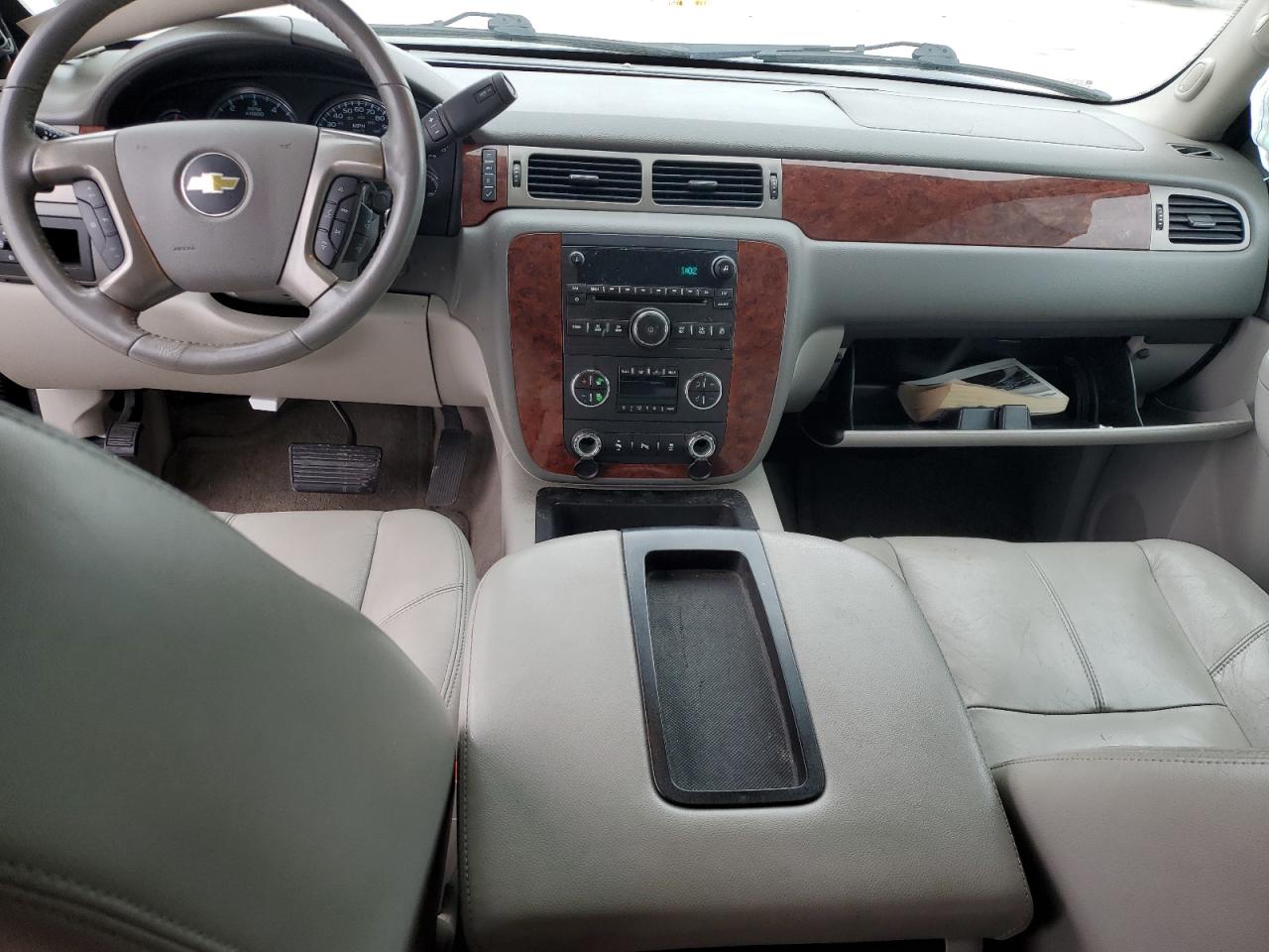 2014 Chevrolet Tahoe VIN 1GNSCBE09ER132141 Copart auction photo, side damage thumbnail 8
