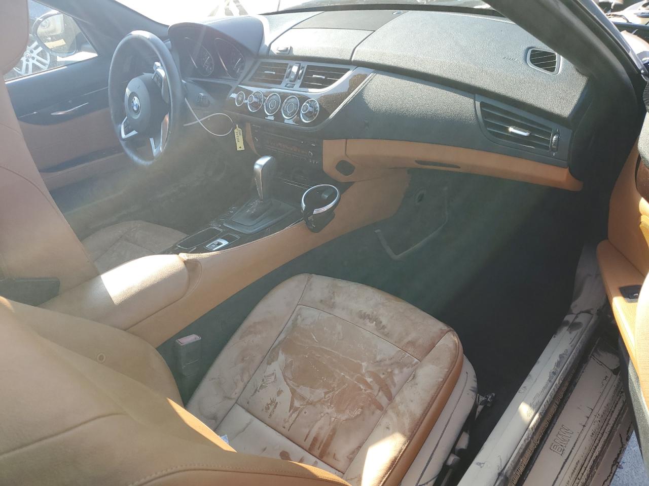 2011 BMW Z4 VIN WBALM5C59BE378391 Copart auction photo, water/flood damage thumbnail 8