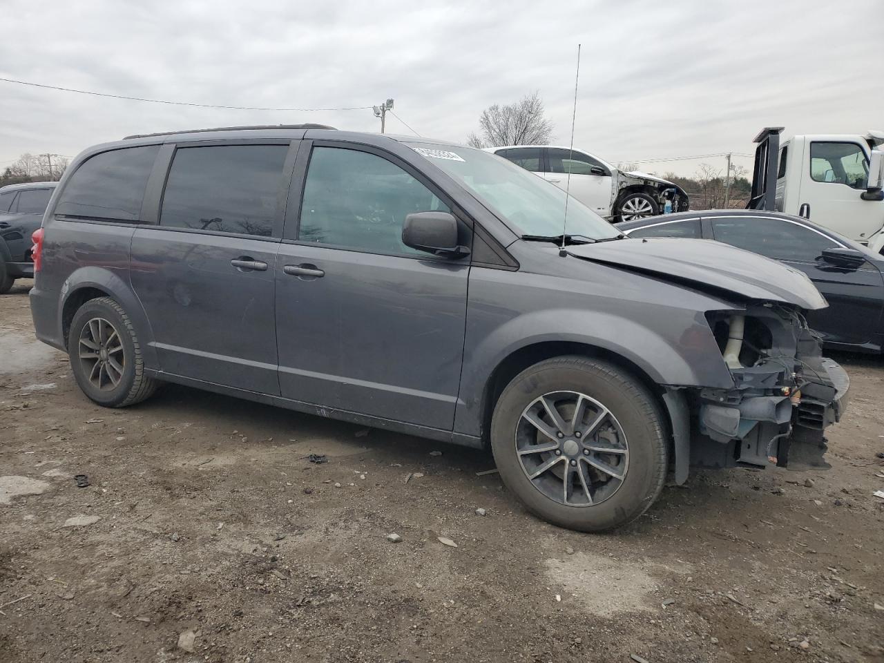 2018 Dodge Caravan VIN 2C4RDGEG4JR281818 Copart auction photo, front end / minor dent/scratches damage thumbnail 4