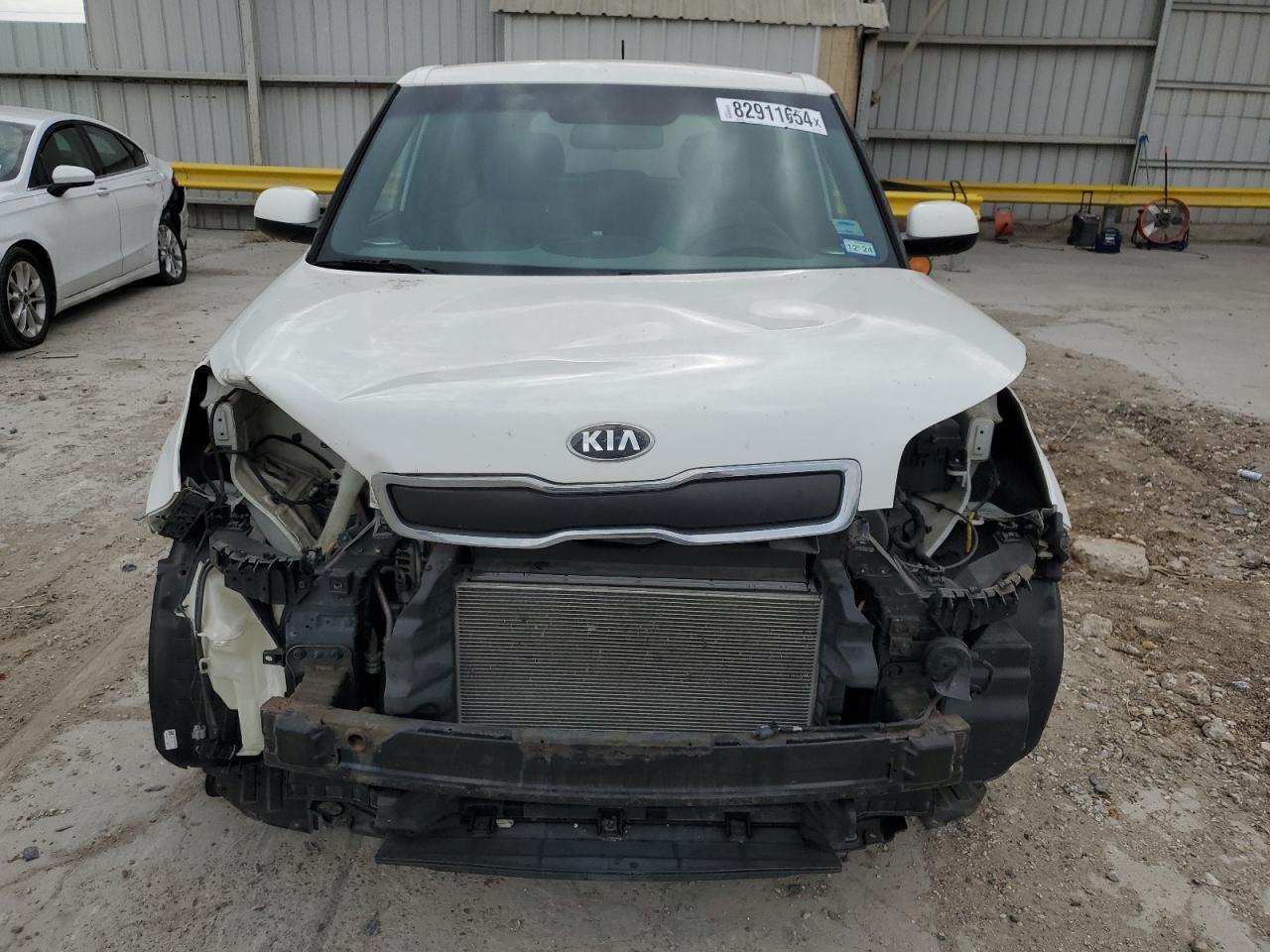 2016 KIA Soul VIN KNDJN2A20G7275810 Copart auction photo, front end / minor dent/scratches damage thumbnail 5