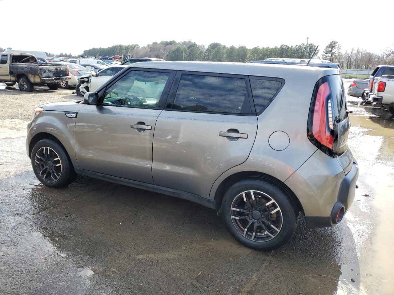 2015 KIA Soul VIN KNDJN2A26F7132908 Copart auction photo, front end damage thumbnail 2