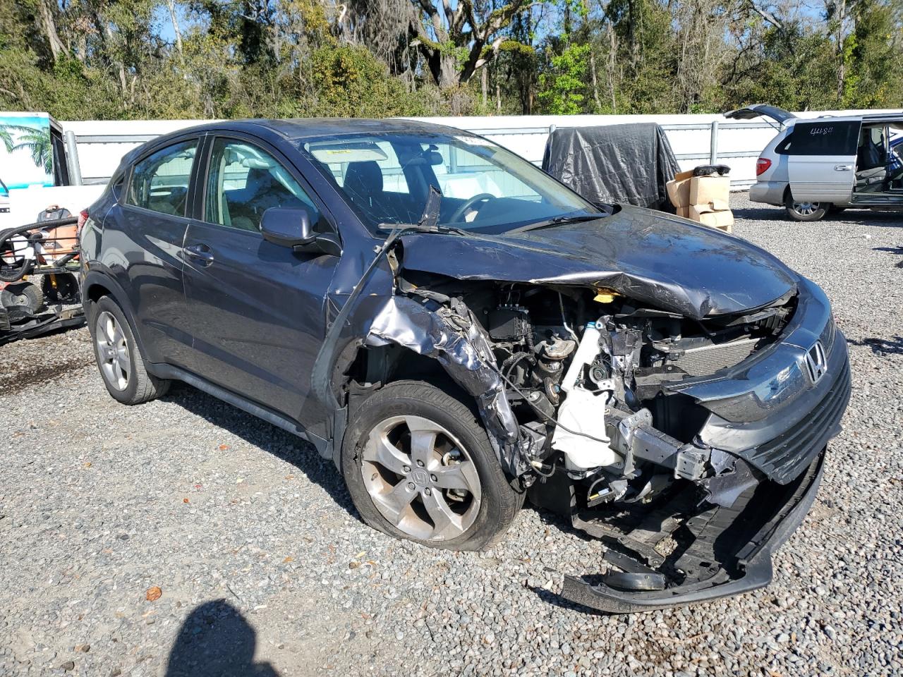 2022 Honda HR-V VIN 3CZRU5H34NM735182 Copart auction photo, front end damage thumbnail 4