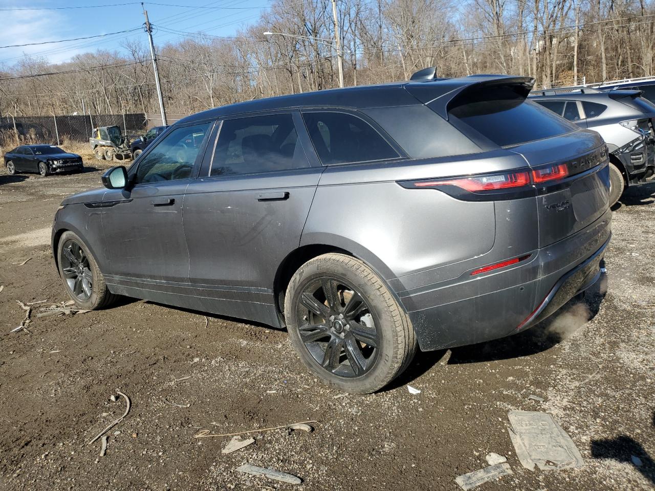 2018 Land Rover Range Rover VIN SALYB2RV6JA751552 Copart auction photo, minor dent/scratches damage thumbnail 2