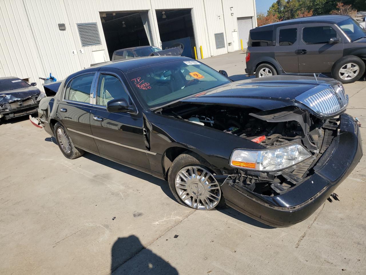 2009 Lincoln Town Car VIN 2LNHM82V19X616430 Copart auction photo, all over damage thumbnail 4